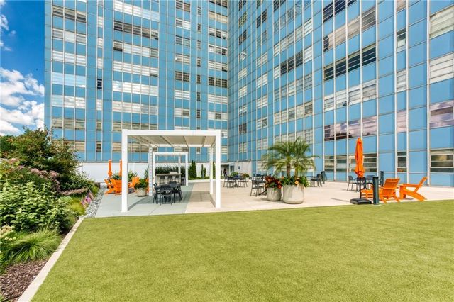 333 W Meyer Boulevard 209, Kansas City, MO 64113