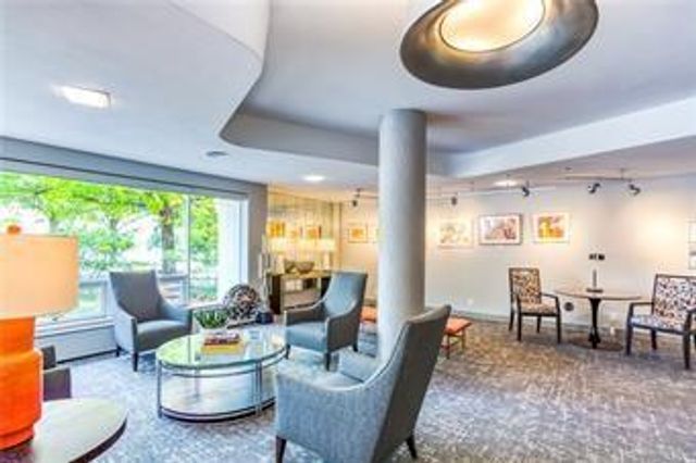 333 W Meyer Boulevard 209, Kansas City, MO 64113