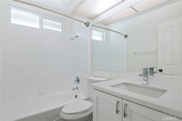 3854 Lost Springs Drive, Calabasas, CA 91301