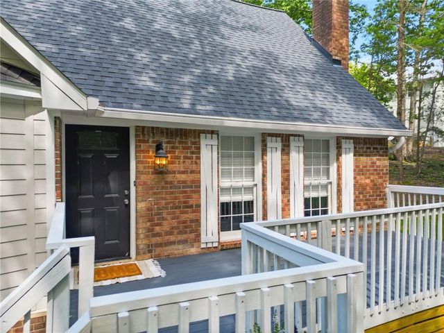 4978 Gunners Pass NE, Roswell, GA 30075