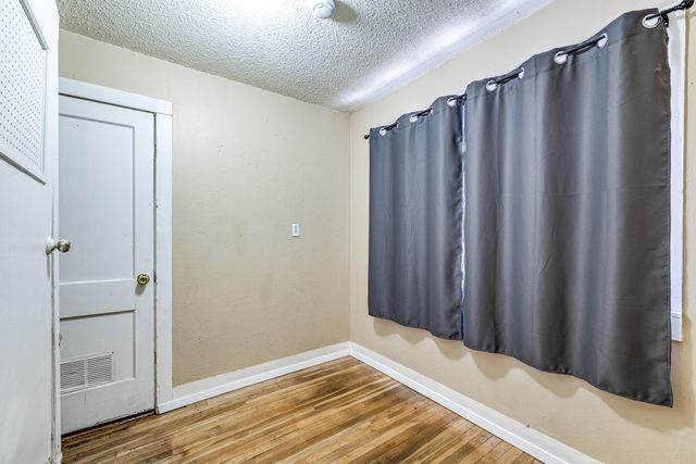 220 N Adams Street, San Angelo, TX 76901