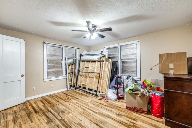 220 N Adams Street, San Angelo, TX 76901