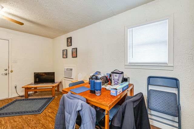 220 N Adams Street, San Angelo, TX 76901