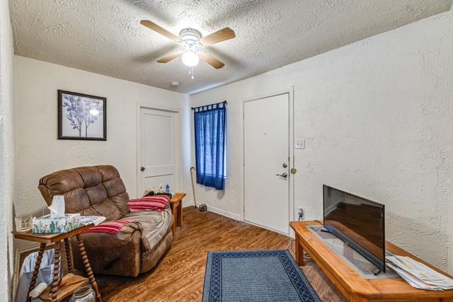 220 N Adams Street, San Angelo, TX 76901