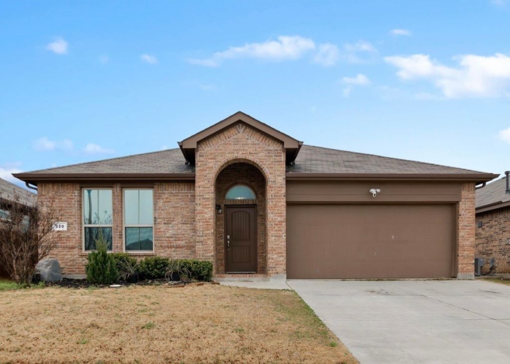 320 Grassland Drive, Denton, TX 76210