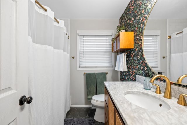 2721 S 75 W, La Porte, IN 46350