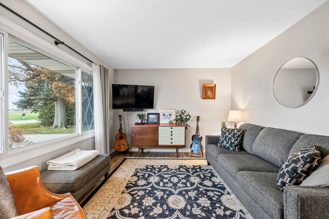 2721 S 75 W, La Porte, IN 46350