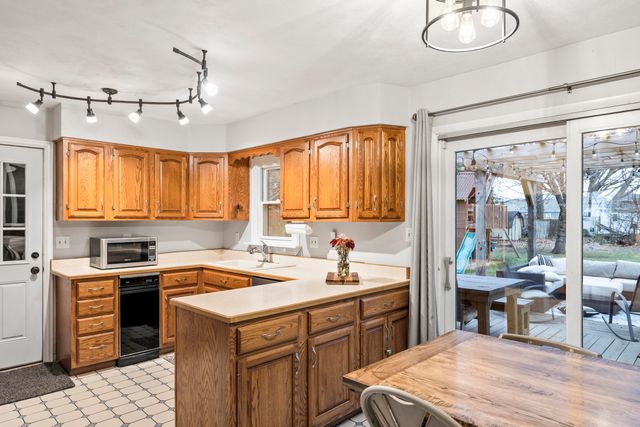 2721 S 75 W, La Porte, IN 46350