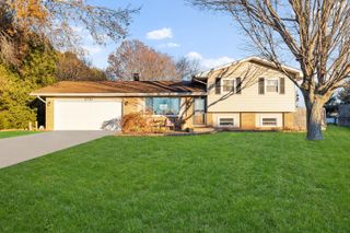 2721 S 75 W, La Porte, IN 46350