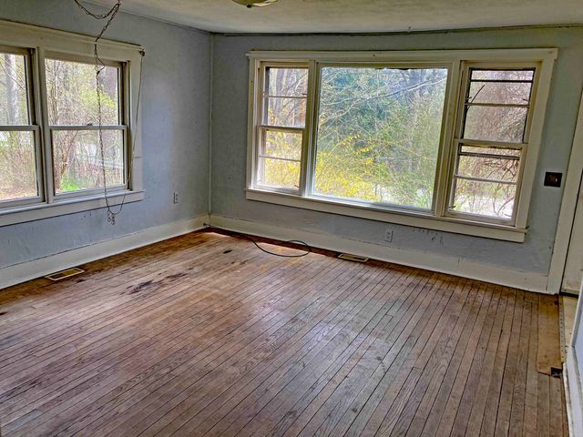 97 Westminster Road, Putney, VT 05346