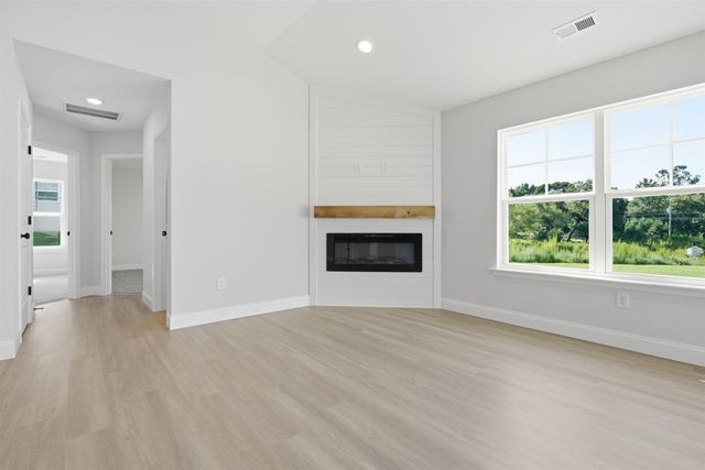 104 Brently Drive, Chesnee, SC 29323