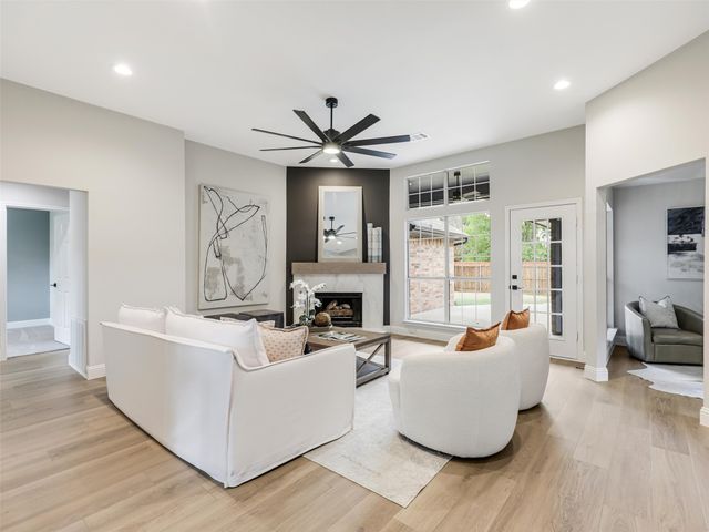 2409 Hedgeway Circle, Garland, TX 75044