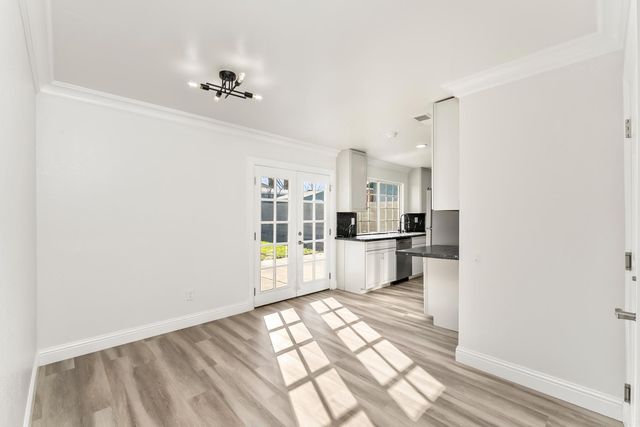 10180 Country Way, Sacramento, CA 95827