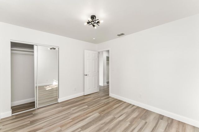 10180 Country Way, Sacramento, CA 95827