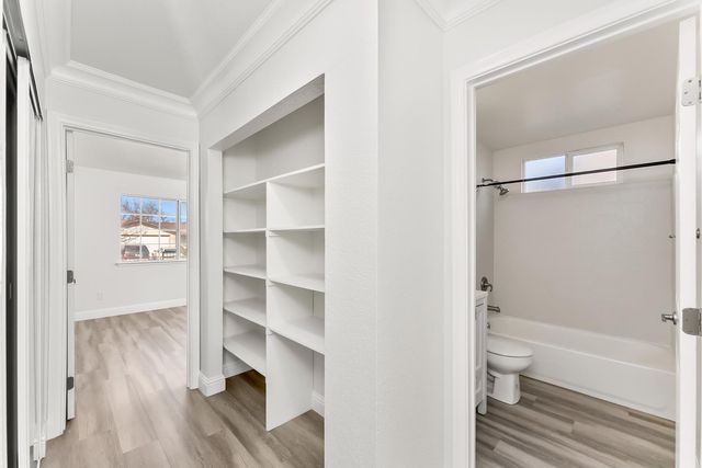 10180 Country Way, Sacramento, CA 95827