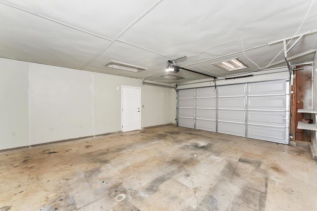 10180 Country Way, Sacramento, CA 95827