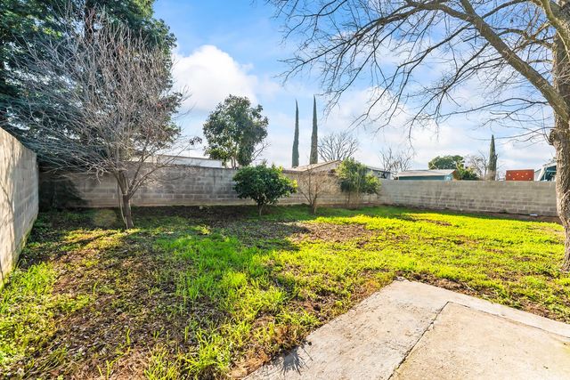 10180 Country Way, Sacramento, CA 95827