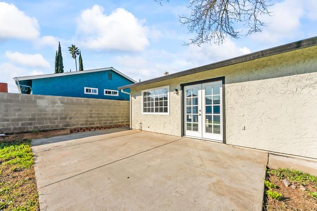 10180 Country Way, Sacramento, CA 95827