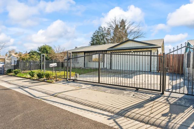 10180 Country Way, Sacramento, CA 95827