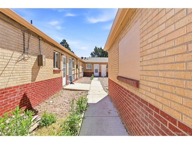 1685 Chester St, Aurora, CO 80010