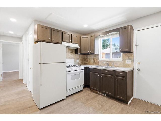 1685 Chester St, Aurora, CO 80010