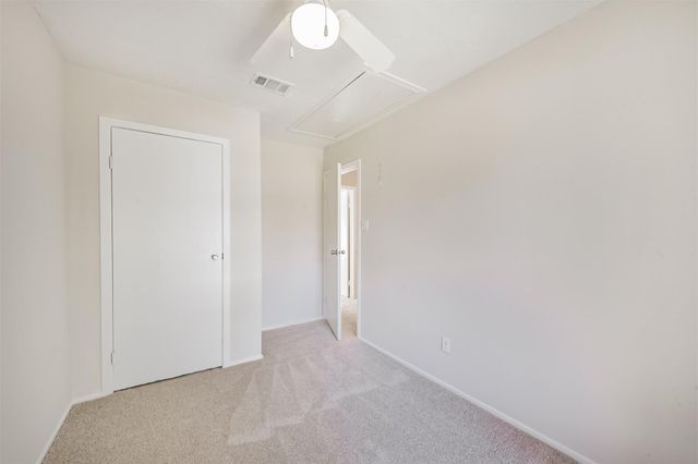 406 Mcconn Court, Houston, TX 77598