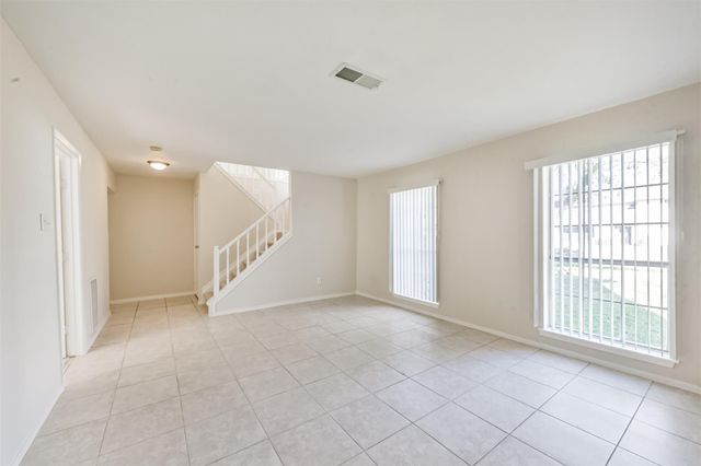 406 Mcconn Court, Houston, TX 77598