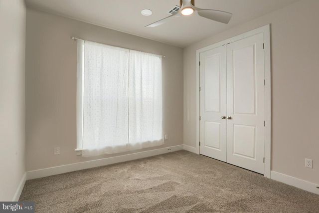 3122 BULLFINCH LN, Mechanicsburg, PA 17055