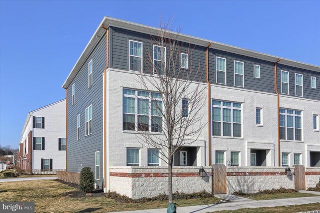 3122 BULLFINCH LN, Mechanicsburg, PA 17055