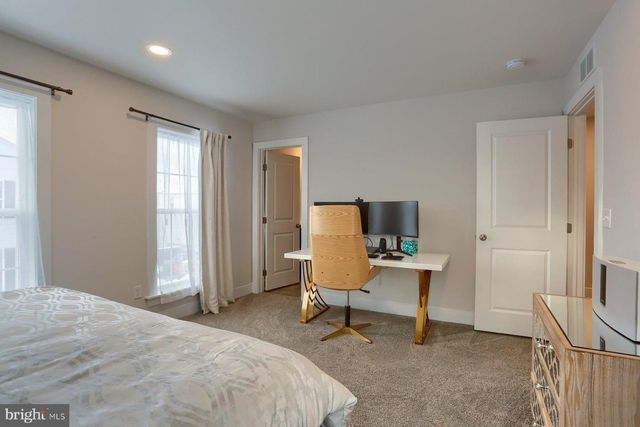 3122 BULLFINCH LN, Mechanicsburg, PA 17055