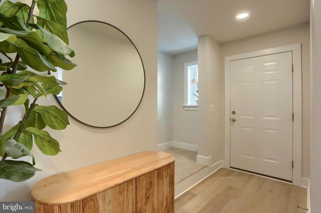 3122 BULLFINCH LN, Mechanicsburg, PA 17055