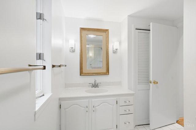 407 Lafayette Avenue, Cincinnati, OH 45220