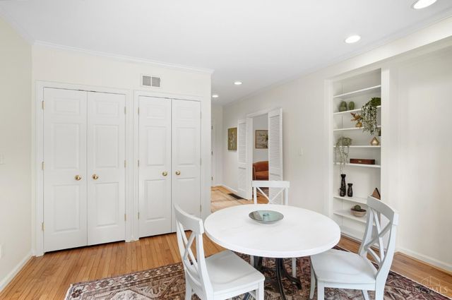 407 Lafayette Avenue, Cincinnati, OH 45220
