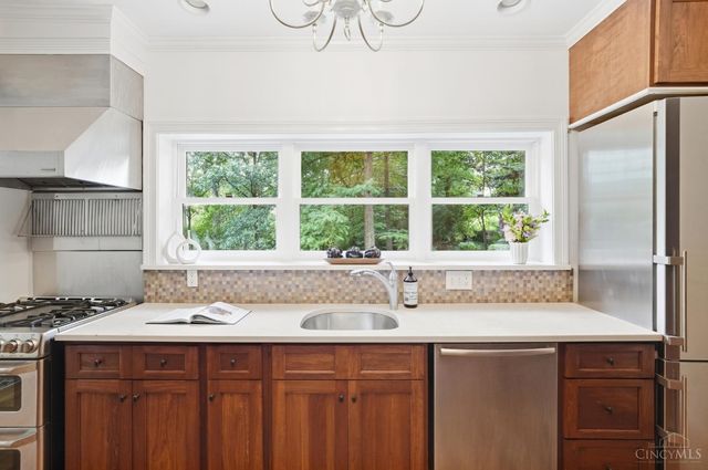 407 Lafayette Avenue, Cincinnati, OH 45220