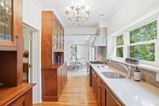 407 Lafayette Avenue, Cincinnati, OH 45220