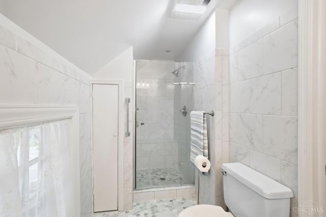 407 Lafayette Avenue, Cincinnati, OH 45220