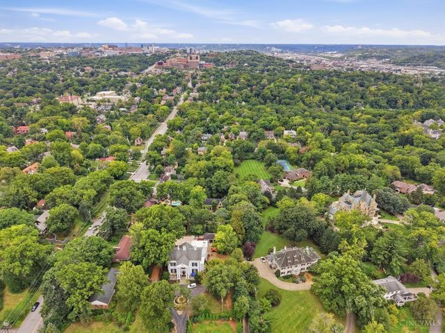 407 Lafayette Avenue, Cincinnati, OH 45220