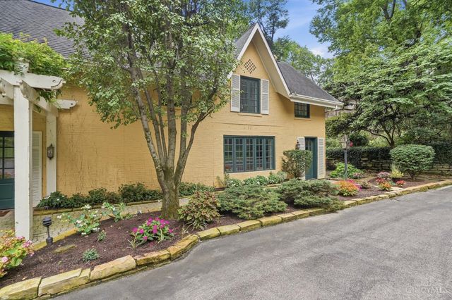 407 Lafayette Avenue, Cincinnati, OH 45220