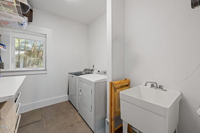 208 W Markham Avenue, Durham, NC 27701