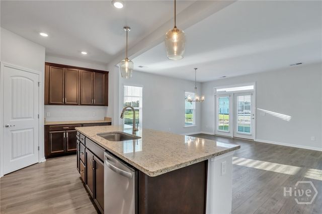 10 Ashmont Street, Savannah, GA 31407