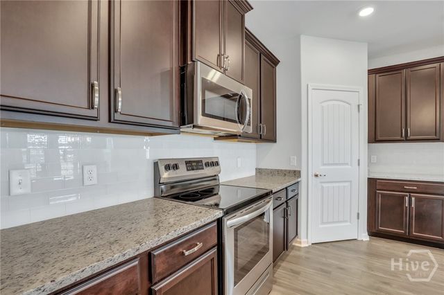 10 Ashmont Street, Savannah, GA 31407