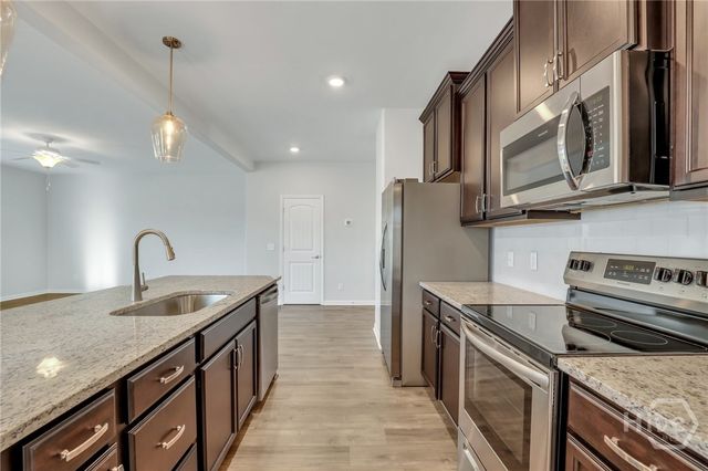 10 Ashmont Street, Savannah, GA 31407