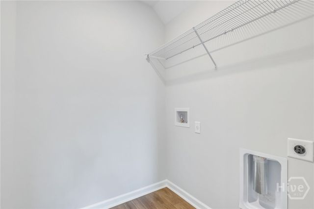 10 Ashmont Street, Savannah, GA 31407