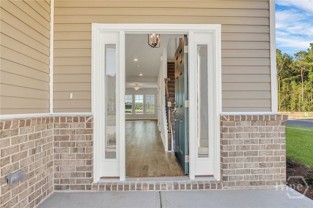 10 Ashmont Street, Savannah, GA 31407