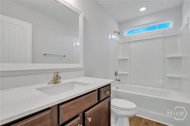 10 Ashmont Street, Savannah, GA 31407