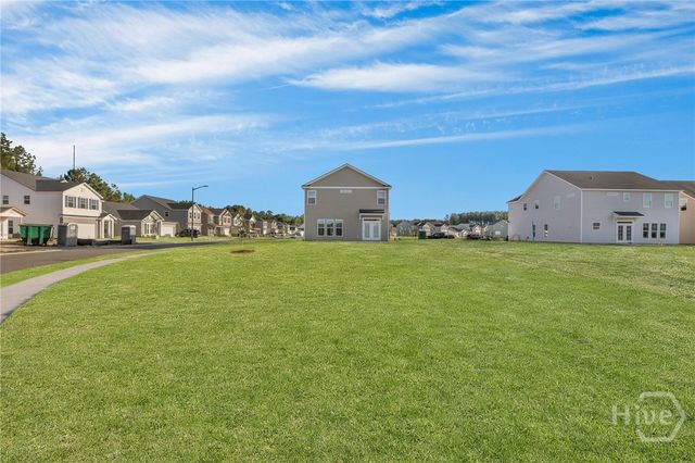 10 Ashmont Street, Savannah, GA 31407