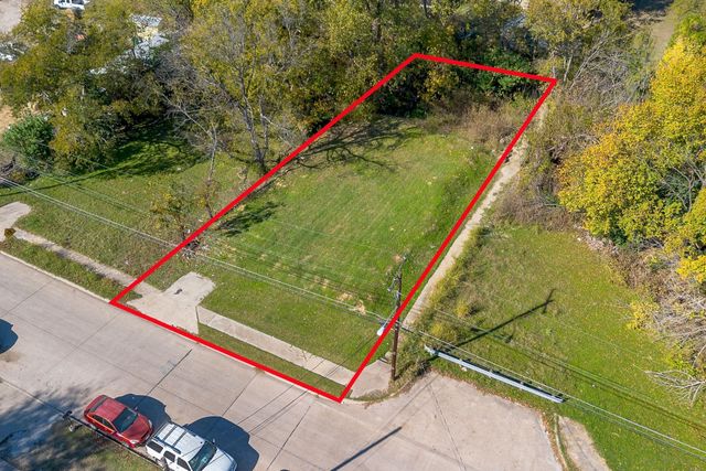 2433 52nd Street, Dallas, TX 75216