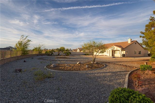 11002 Dandelion Lane, Apple Valley, CA 92308