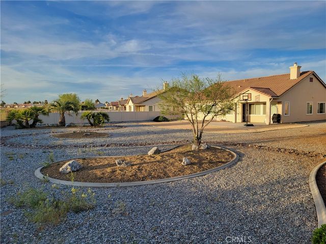 11002 Dandelion Lane, Apple Valley, CA 92308