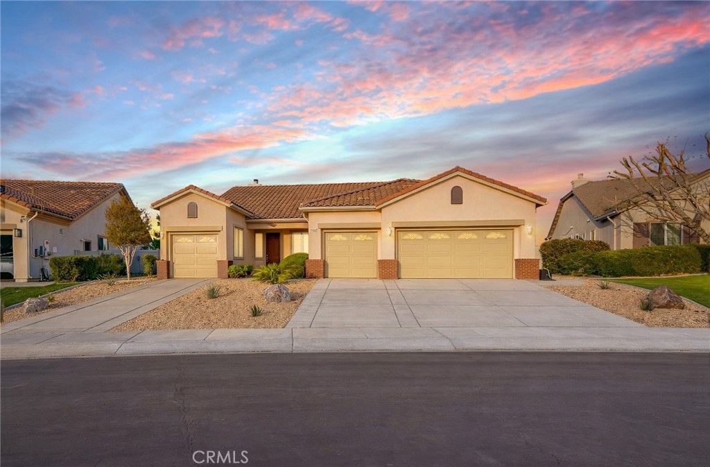 11002 Dandelion Lane, Apple Valley, CA 92308